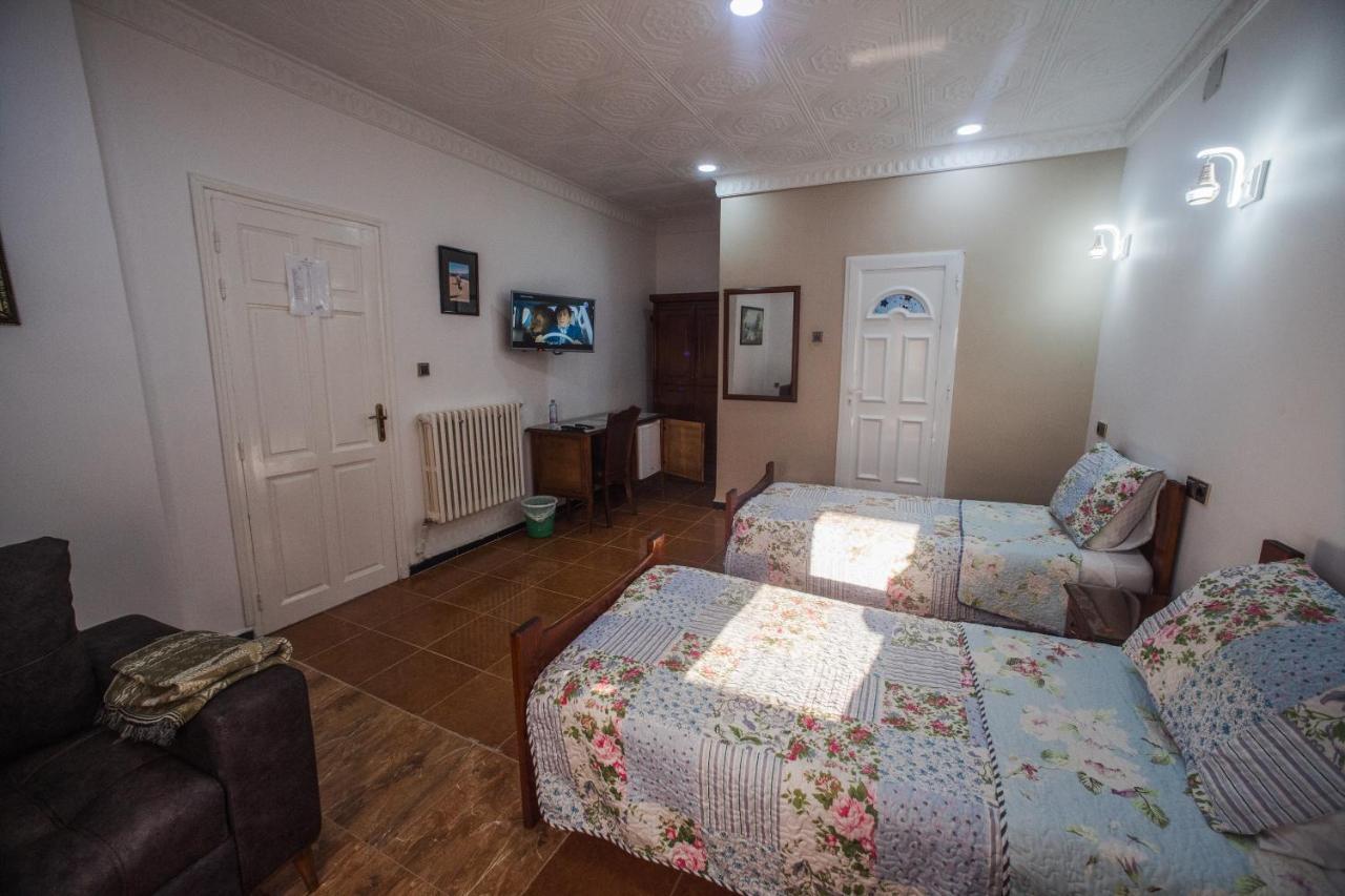 Hotel Residence El Mahdi バトナ エクステリア 写真