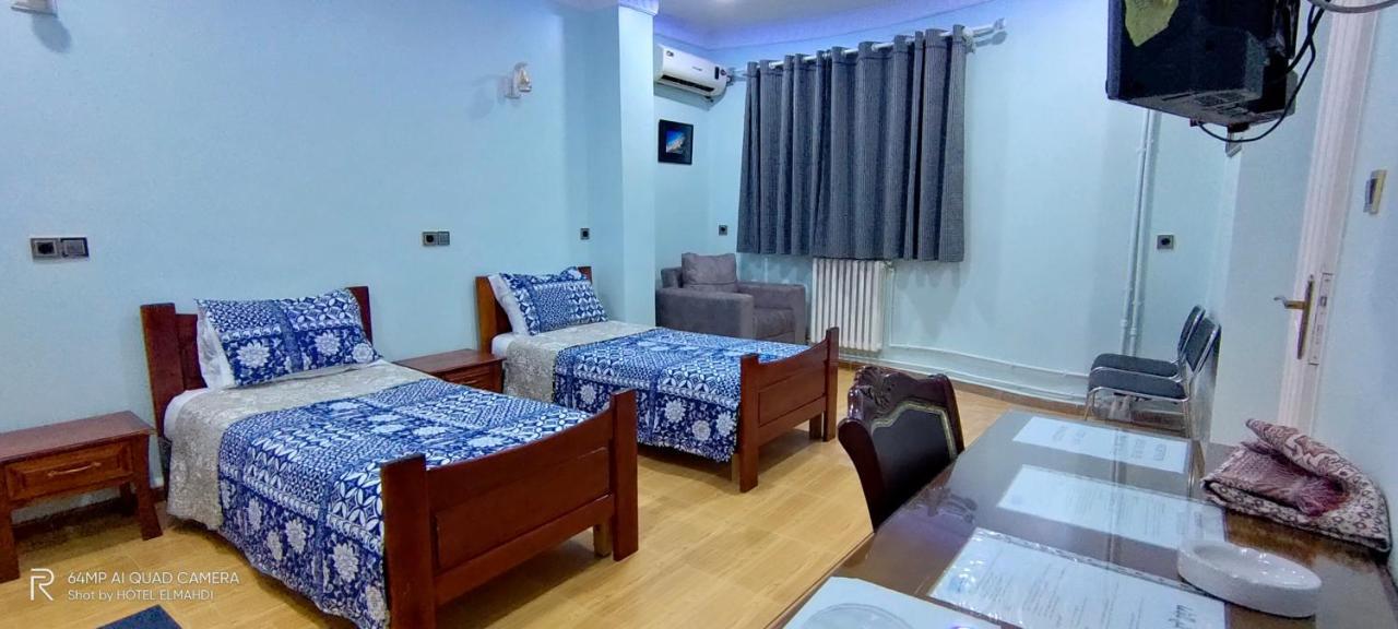 Hotel Residence El Mahdi バトナ エクステリア 写真