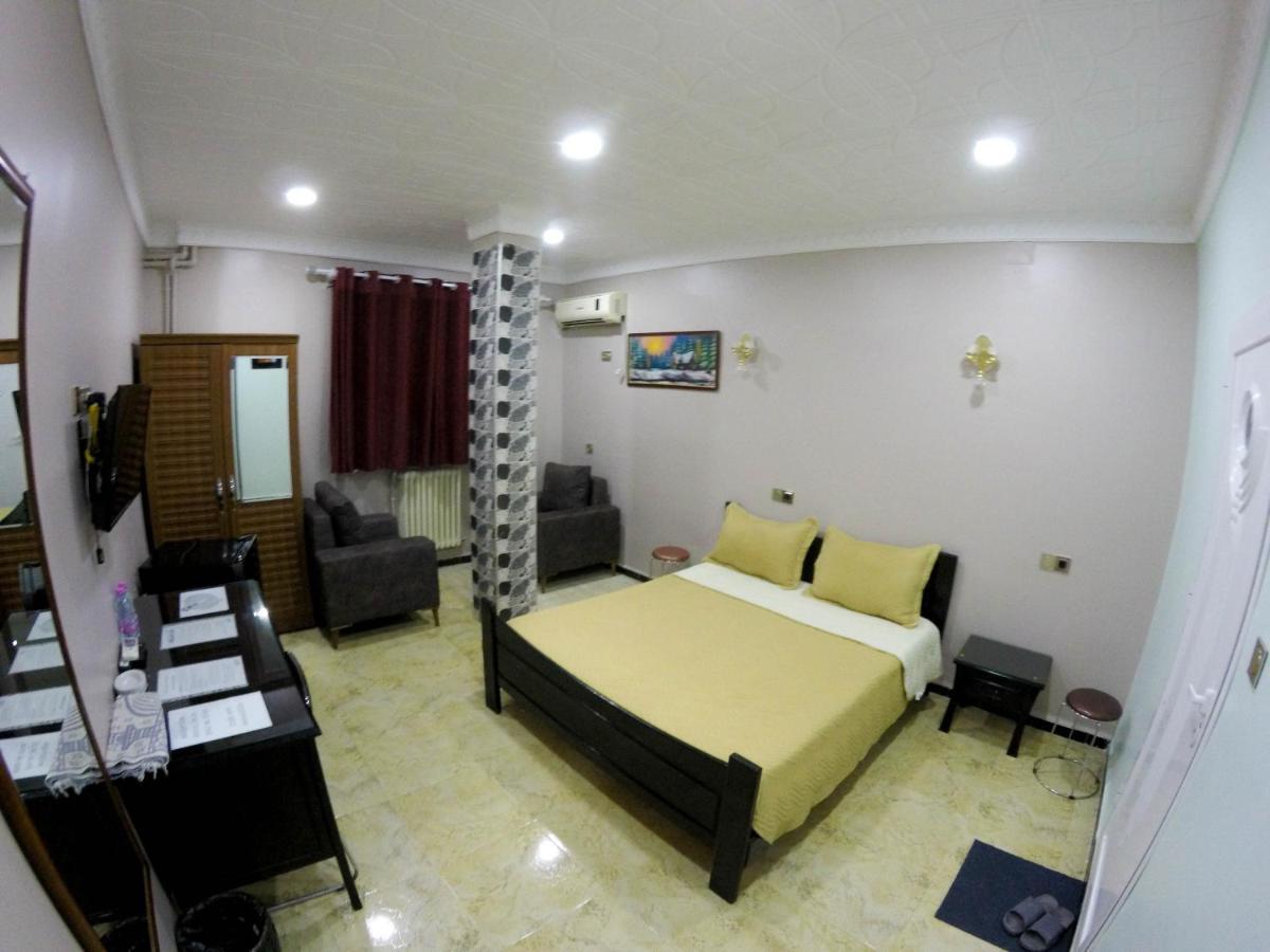 Hotel Residence El Mahdi バトナ エクステリア 写真